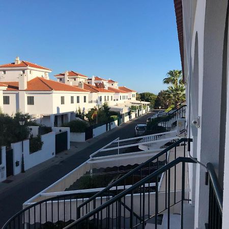 Apartamento En Urbanizacion Los Enebros Уэльва Экстерьер фото